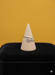 anillo corazon dorado