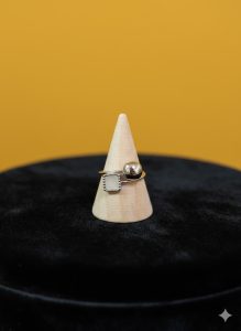 anillo piedra blanca cuadrada
