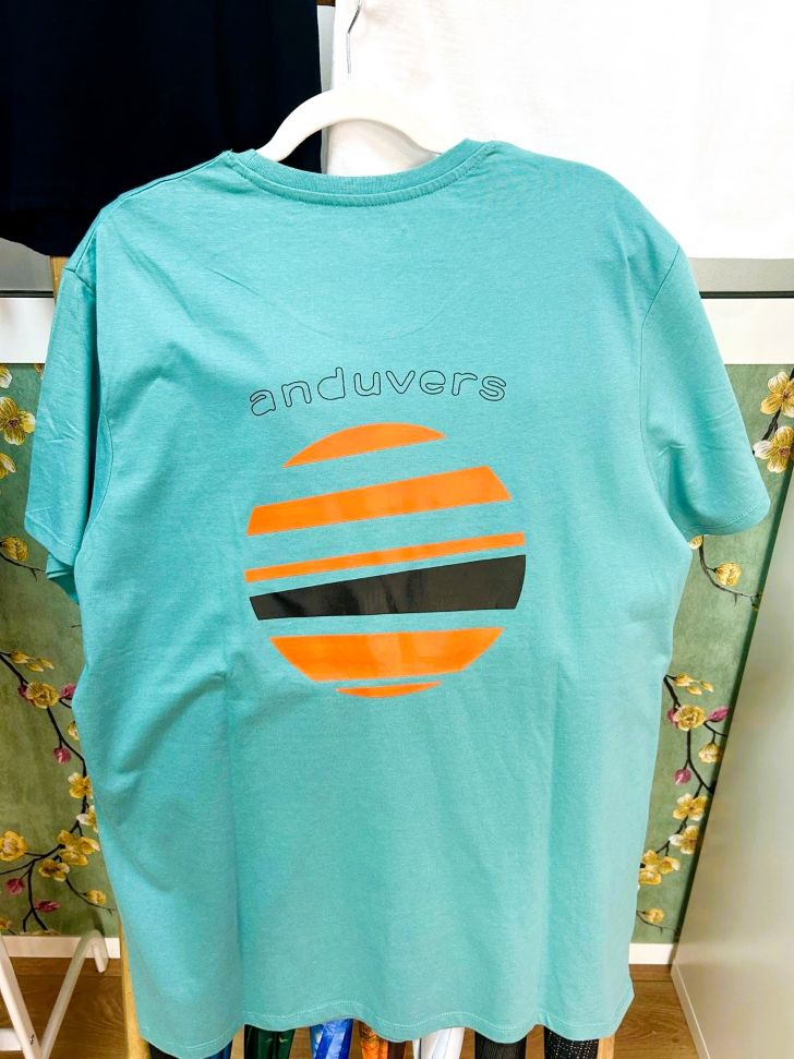 camiseta caballero diseÑadora nacional algodon celeste planet