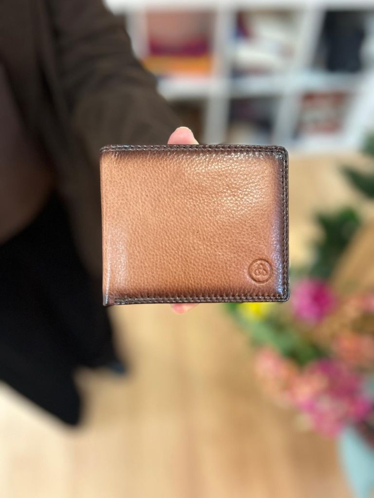 cartera marron piel lugupell