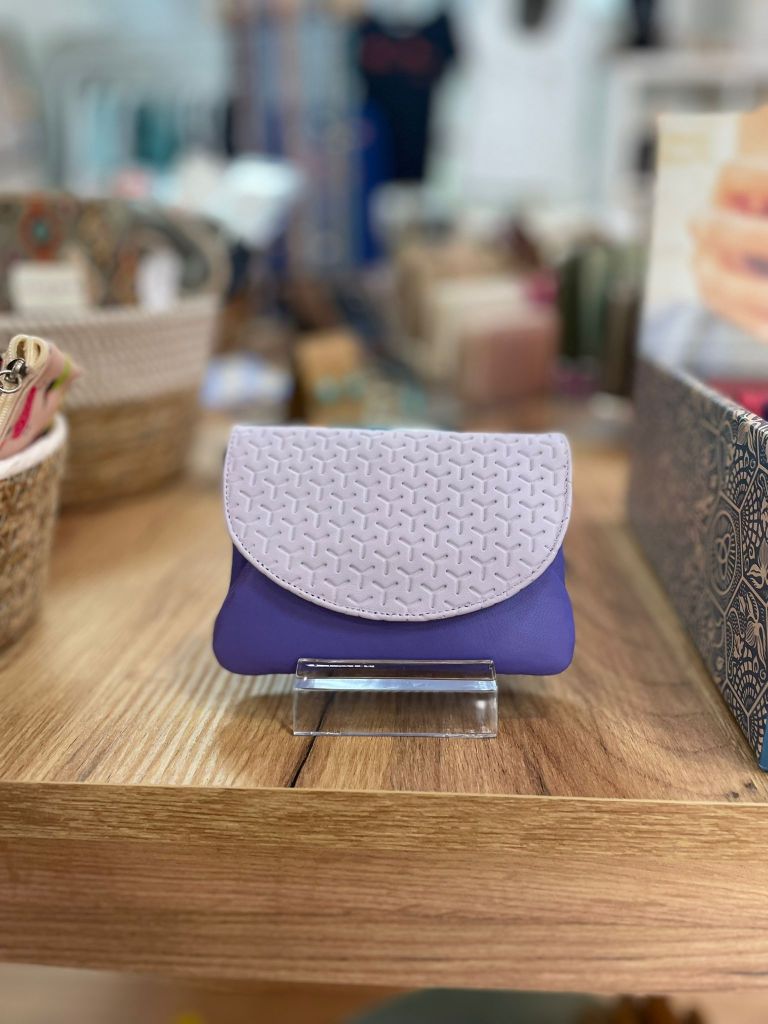 monedero boquilla morado piel marca spain lugupell
